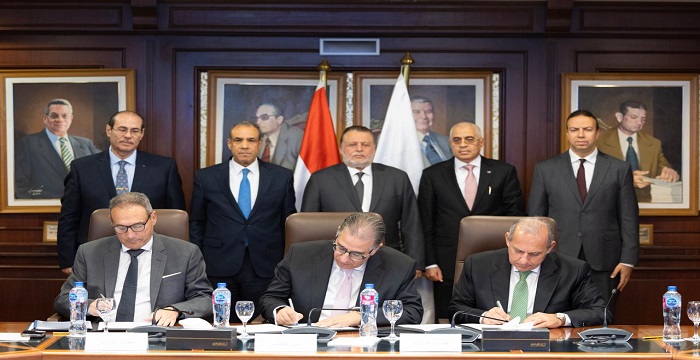 محافظ البنك المركزي المصري ووزير الخارجية يشهدان إطلاق مبادرة ” افتح حسابك في مصر” محافظ البنك المركزي المصري ووزير الخارجية يشهدان إطلاق مبادرة " افتح حسابك في مصر"